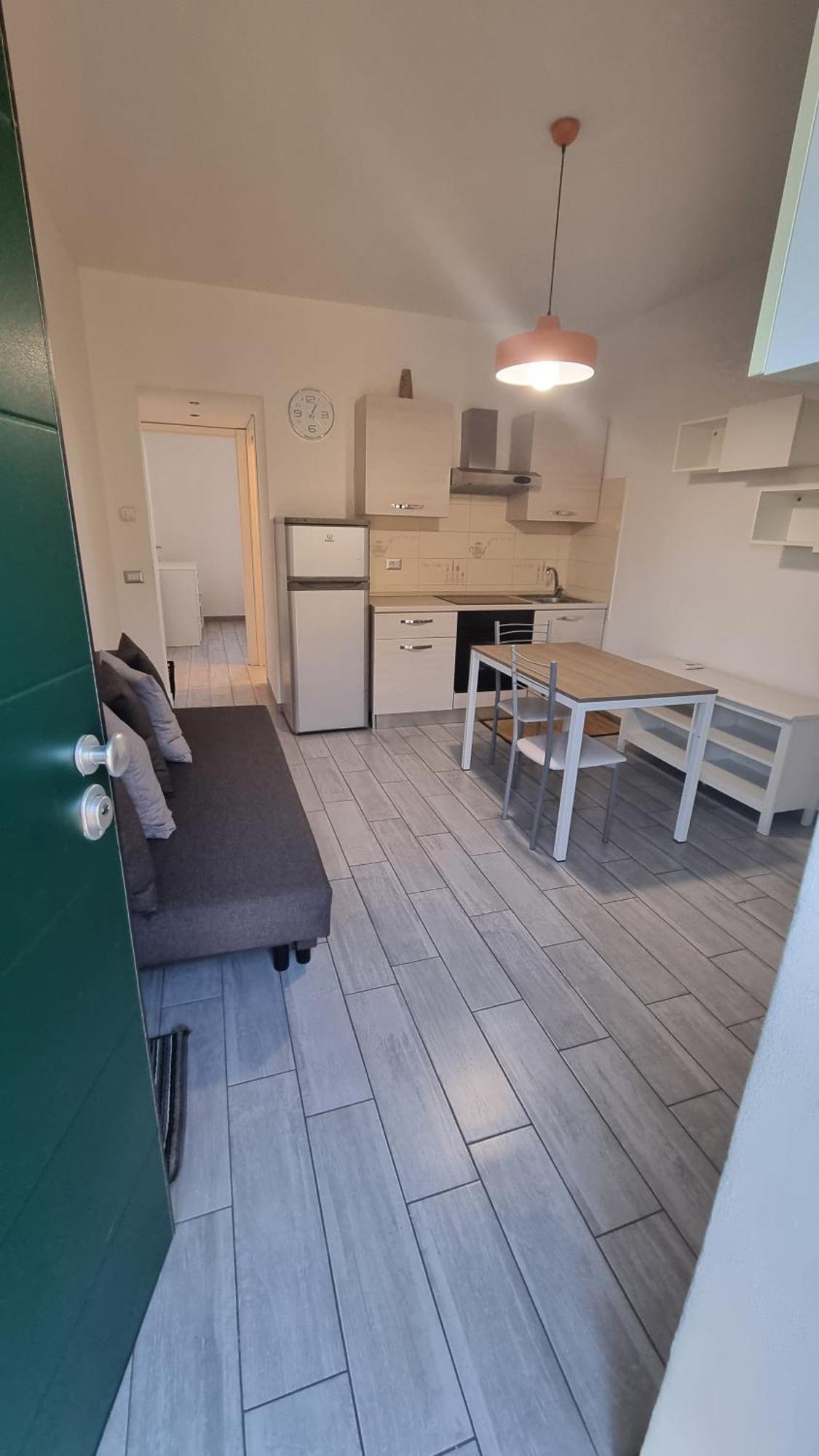 Apartment Borgolombardo Policlinico Eni San Giuliano M *